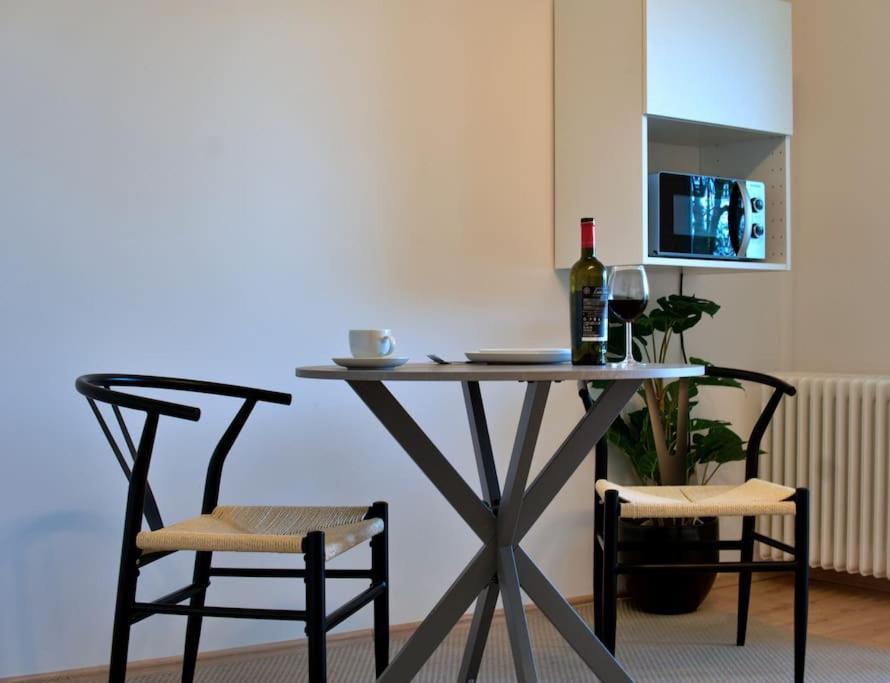 Garten-Blick-Baldeneysee Appartement Essen Buitenkant foto